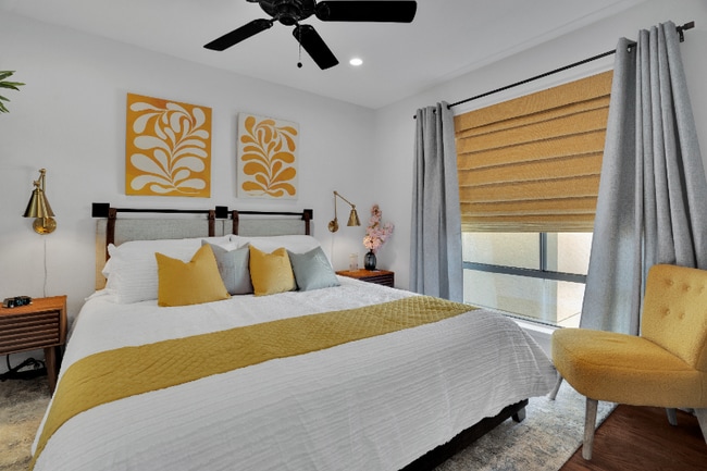 Photo - 320 N Civic Dr Apartment