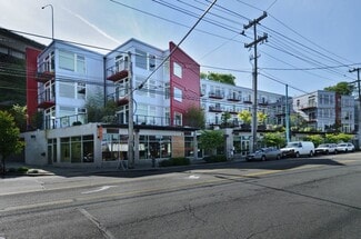 Building Photo - 2960 Eastlake Ave E