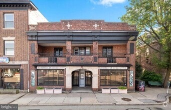 Building Photo - 838 W Lancaster Ave