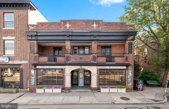 Building Photo - 838 W Lancaster Ave