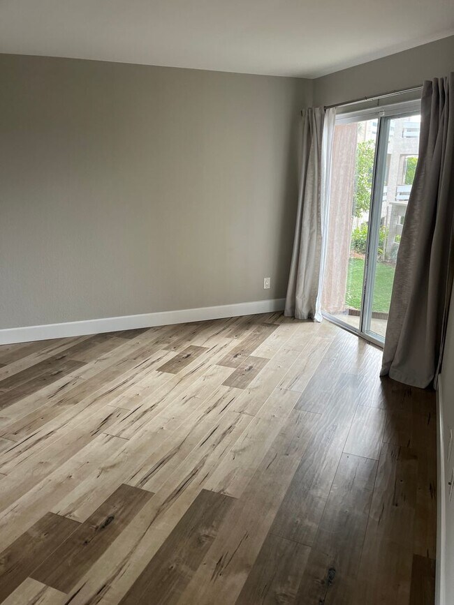 Foto del edificio - Updated 2 bedroom condo in Fashion Valley