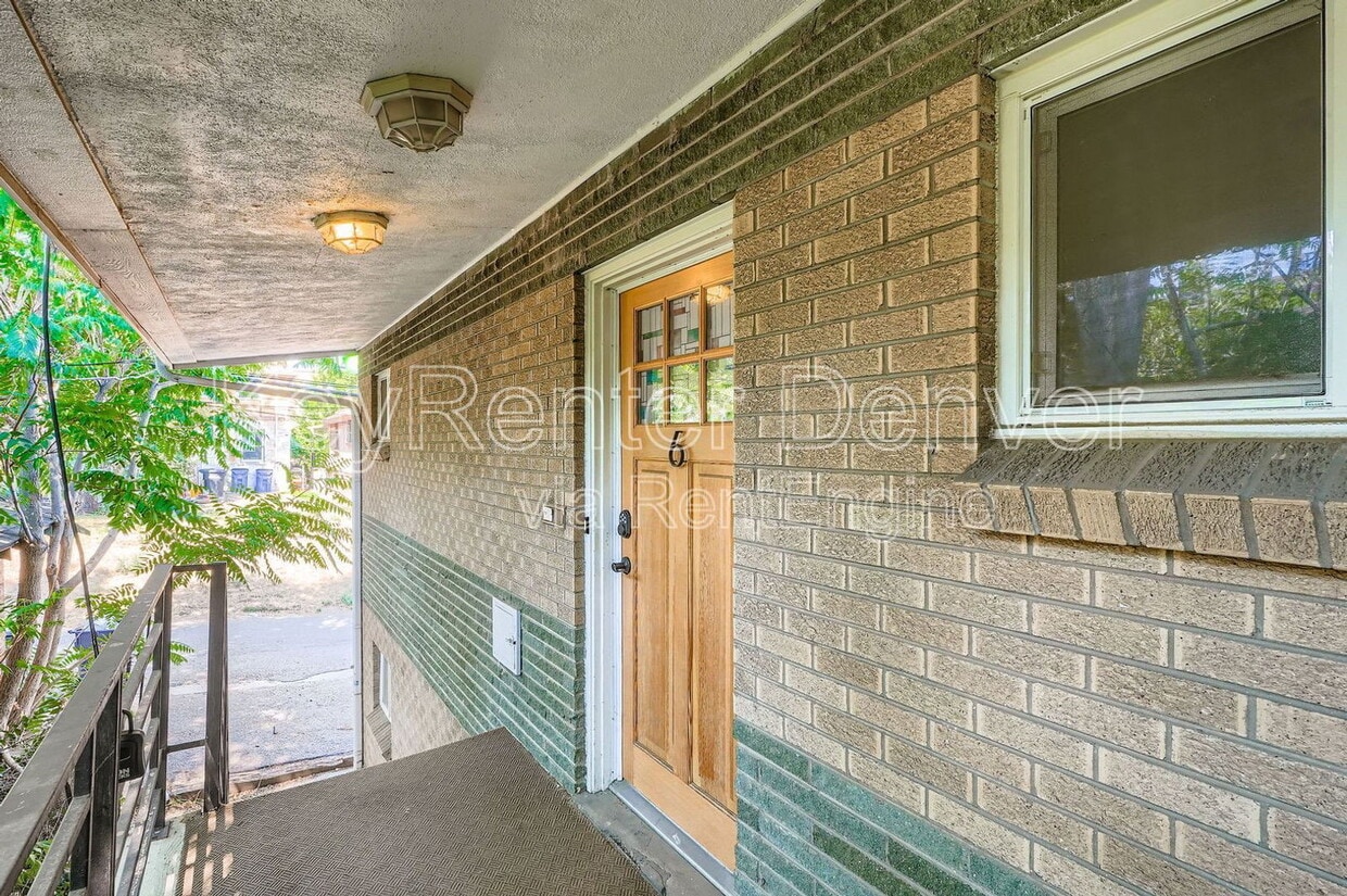 Primary Photo - 23 N Clarkson St