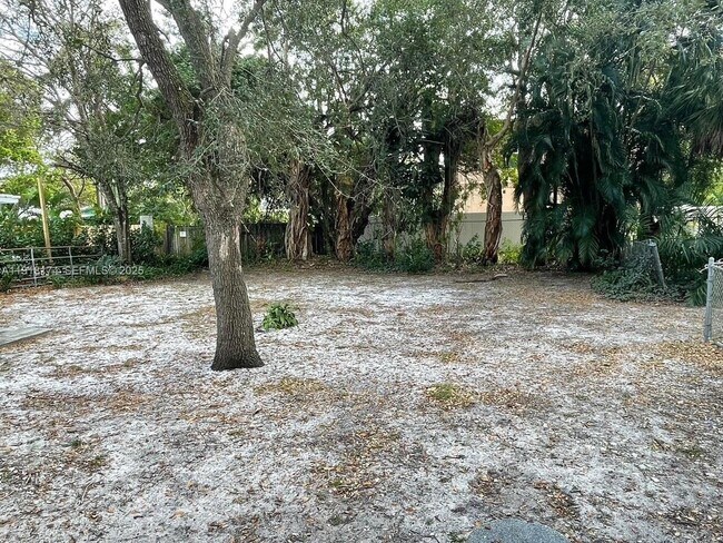 Foto del edificio - 846 SW 10th St