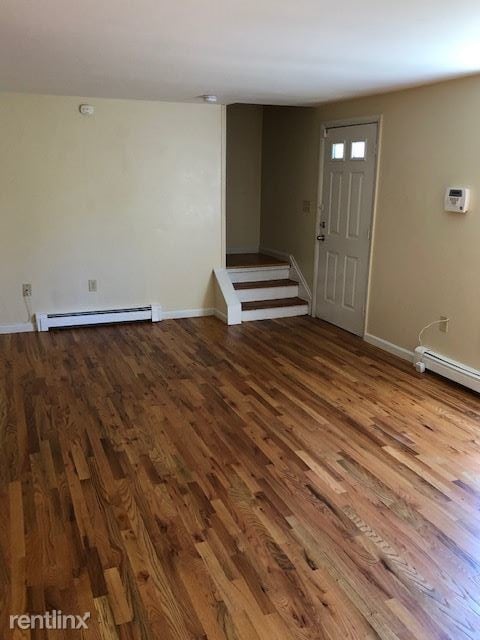 Building Photo - 3 br, 1.5 bath  - 52 Orchard St Unit A
