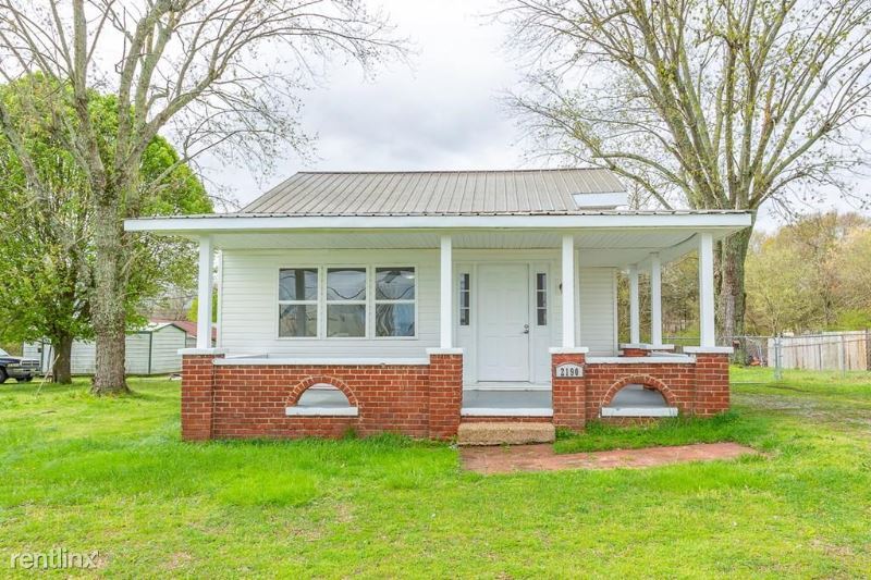 Primary Photo - 3 br, 2 bath House - 2190 Benton Pike
