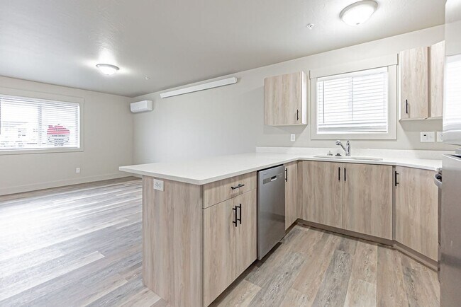 Foto del edificio - 6227 N Silver Fox Rd