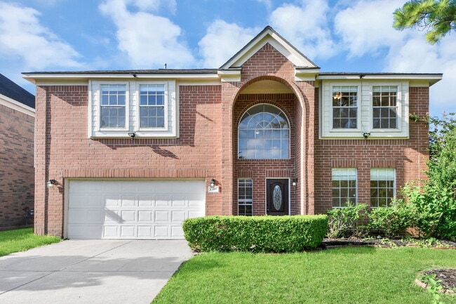 Spacious 4-Bedroom Home with Private Office & Room for Everyone! - Spacious 4-Bedroom Home with Private Office & Room for Everyone!
