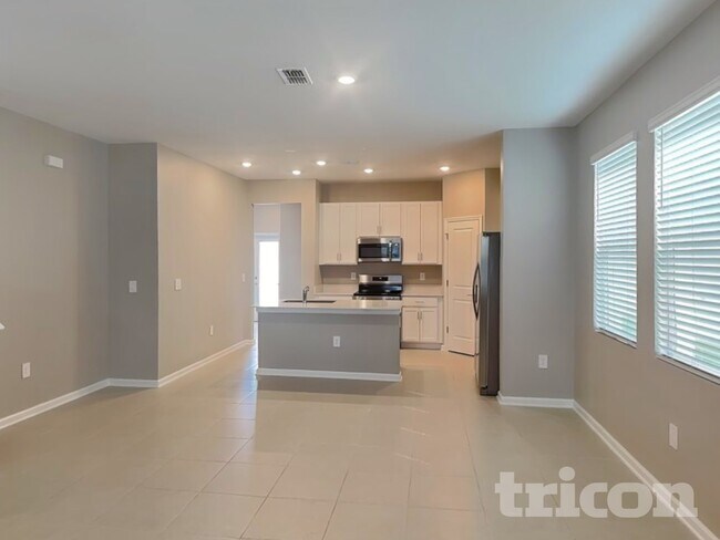 Foto del edificio - 728 Squire Ave