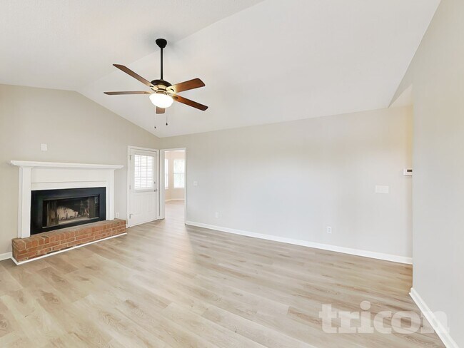 Building Photo - 412 Budby Ct