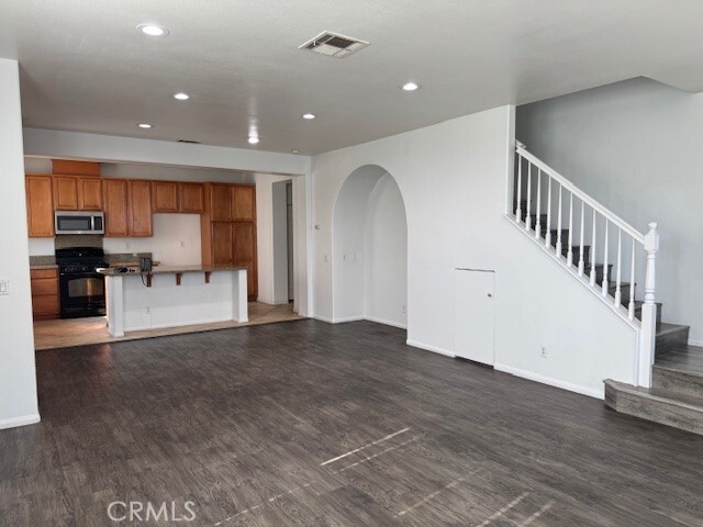 Foto del edificio - 2750 E Oak Hill Dr