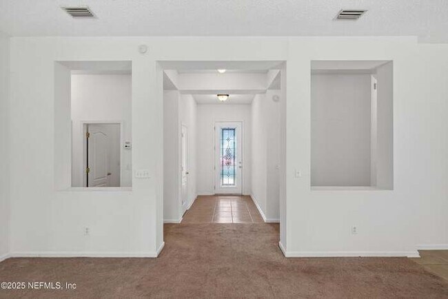 Foto del edificio - 872 Collinswood Dr W