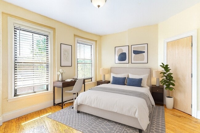 Building Photo - 86 Hammond St