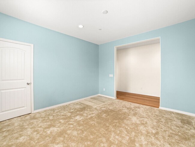 Foto del edificio - Like-New SFD in Fontana located in cul-de-sac