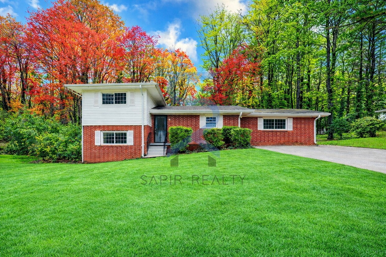 Collier Heights Classic – Spacious 5BR Near Downtown Atlanta - Collier Heights Classic – Spacious 5BR Near Downtown Atlanta