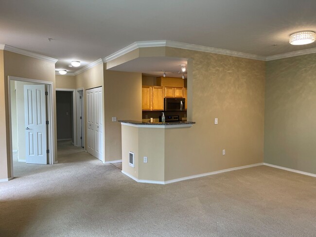 Building Photo - Cozy Condo In Auburn