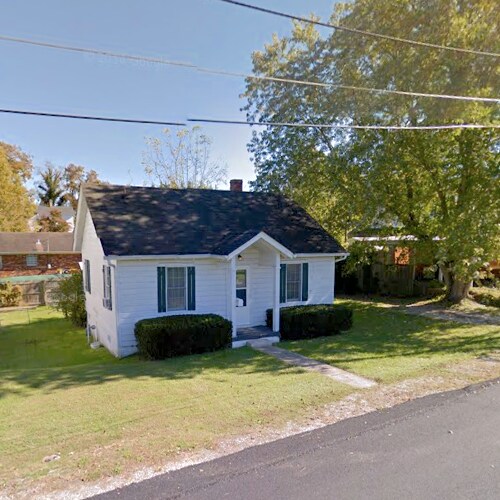 Primary Photo - 304 Malone Lane