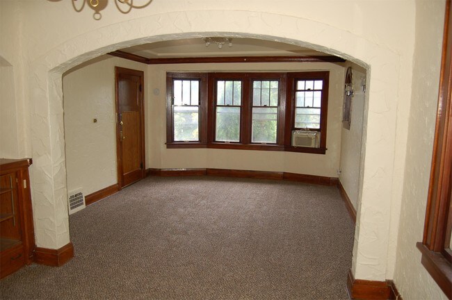 Foto del edificio - 3540 W Linden Pl