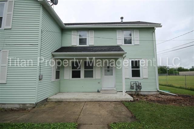 Primary Photo - Must See 2 Bedroom-FDL