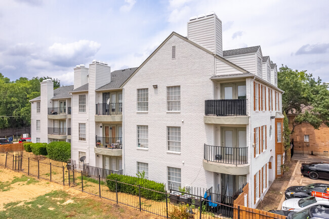 Foto del edificio - The Gaston Lofts