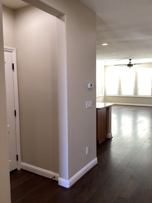 Foto del edificio - Beautiful Newer Rice Ranch Single Story Ho...