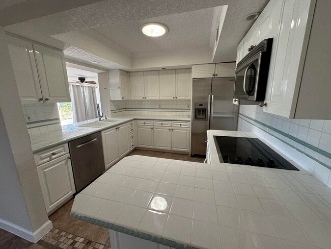 Foto del edificio - 349 NE 31st St