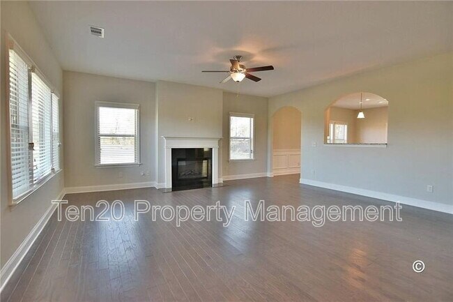 Foto del edificio - 128 Lee Rd