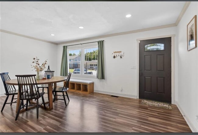 Building Photo - 1419 Welcome Rd