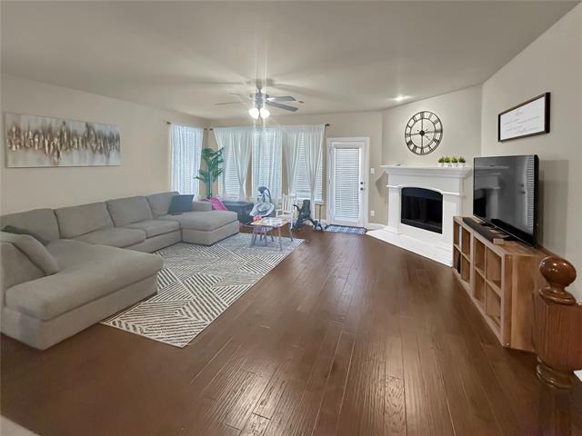 Foto del edificio - 10700 Lariat Trail Dr