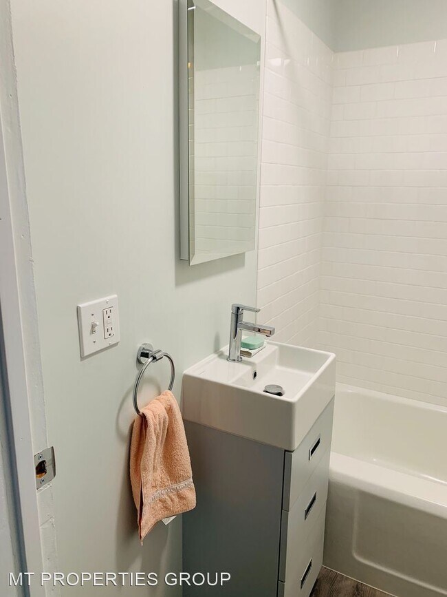 Foto del edificio - 3 br, 2 bath House - 206 Fairview