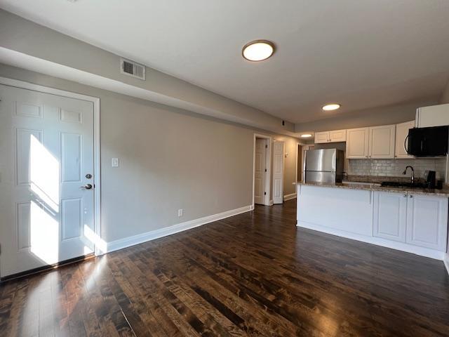 Building Photo - 2 bedroom in Chicago IL 60647