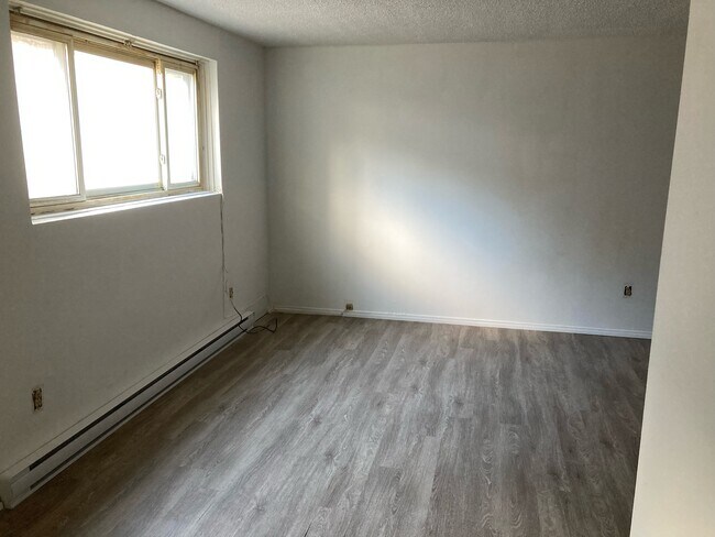 Photo du bâtiment - Beautiful 2 bedroom 1 bathroom unit