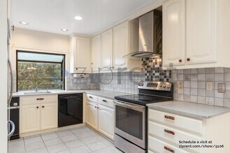 Building Photo - 1565 Klamath Dr