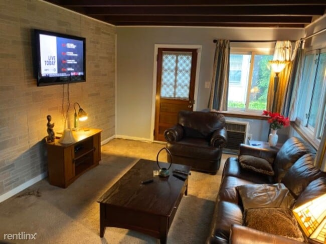 Foto del edificio - 40 W Marshall St