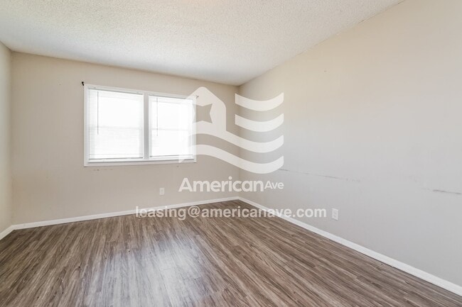 Foto del edificio - 3349 Vardaman Ave