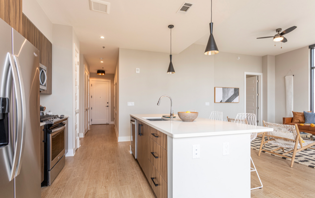 Foto del edificio - 3475 Lakeside Dr NE