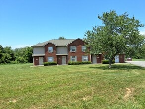 Building Photo - 179 Pointers Ct