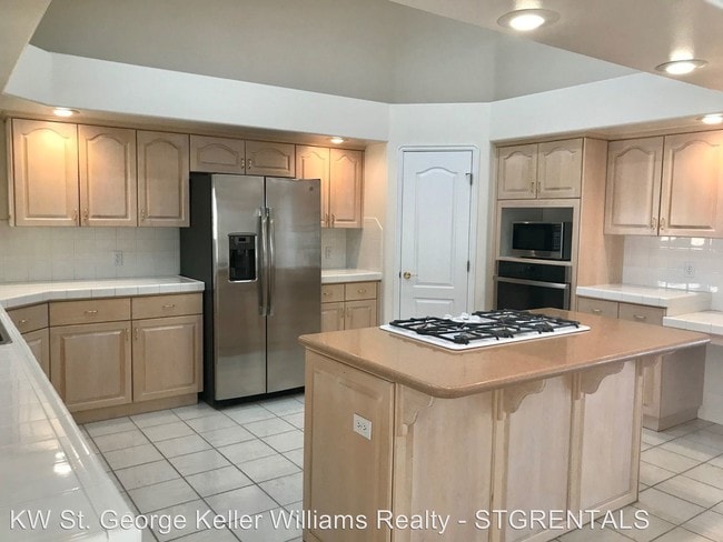 Building Photo - 3 br, 2 bath House - 829 St. James Lane