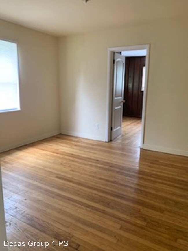 Building Photo - 3 br, 1 bath House - 1633 32nd Street