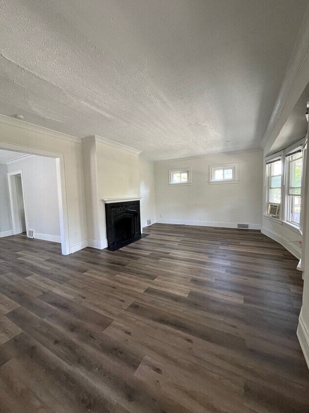 Foto principal - 3265 E Overlook Rd