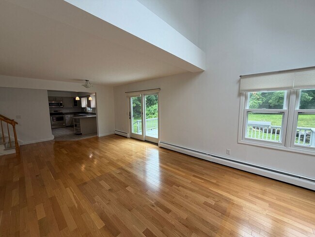 Foto del edificio - Beautiful 3bd/3ba Condo For Rent