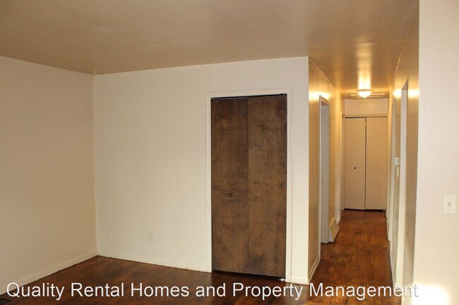 Foto del edificio - 3 br, 1 bath House - 3290 Spring Valley Dr