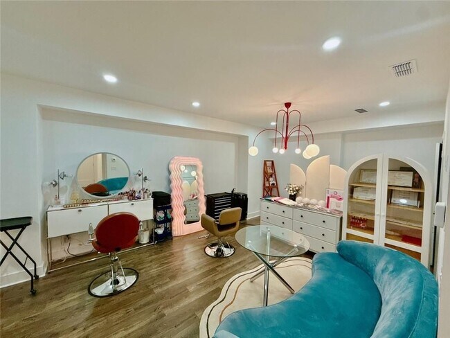 Foto del edificio - 3937 Acer Ct