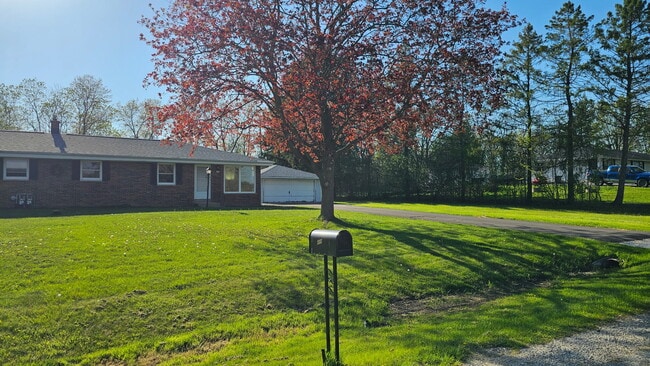 Building Photo - 499 Adeline Dr
