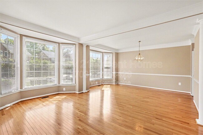 Foto del edificio - 6251 Windham Hill Run