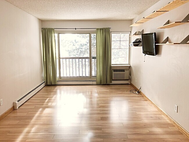 Foto del edificio - 860 W Moorhead Cir