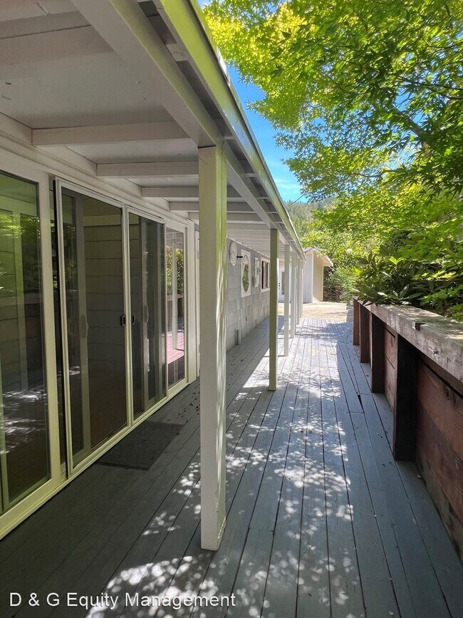 Building Photo - 2 br, 1 bath House - 6175 Cazadero Hwy