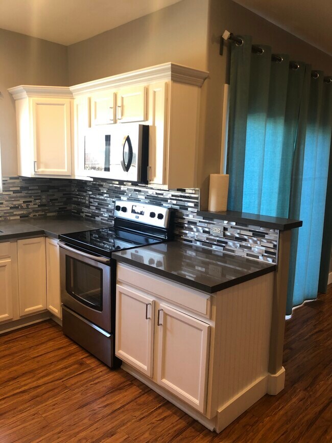 Convenient, everything at your reach kitchen! - 2128 W 2180 North,