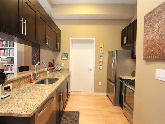 Foto del edificio - 104 Tidewater St
