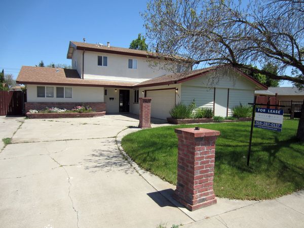 Foto principal - 6701 47th St