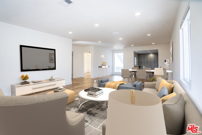 Foto del edificio - 5705 Jamieson Ave